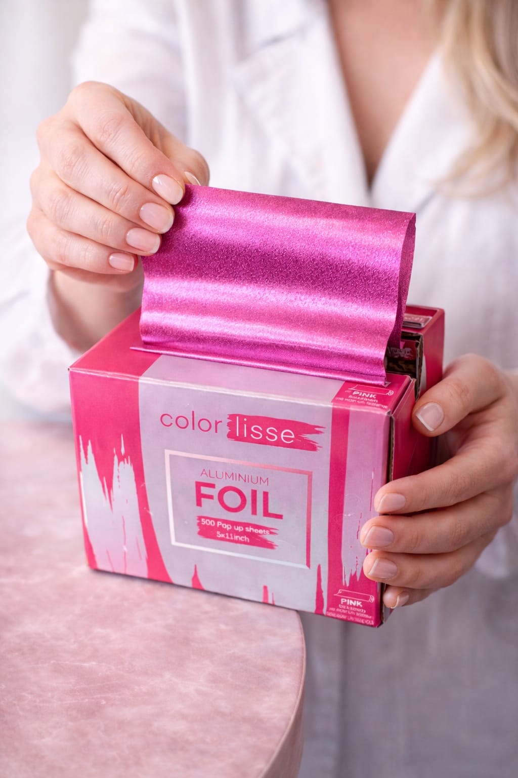 COLORLISSE rožinis folijos lapelis traukiamas iš pop-up dėžutės salone